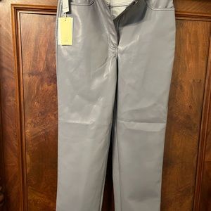 NWT Aritizia Wilfred Melina Short  Pant Size 8